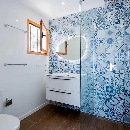 Newly Renovated Stunning Sea-Views Apartment Appartement *